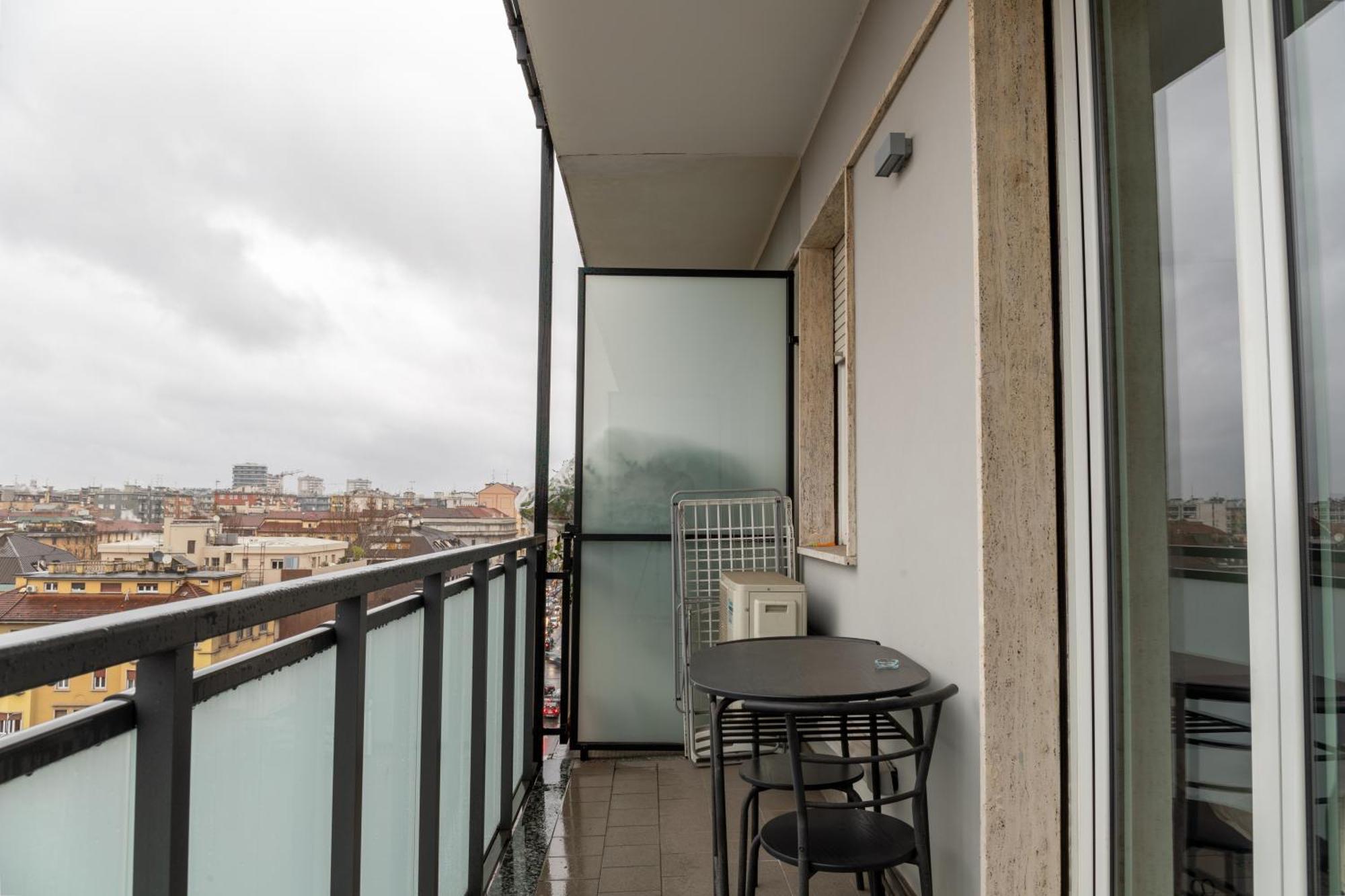 Milan Panoramic Views, Central Location ภายนอก รูปภาพ